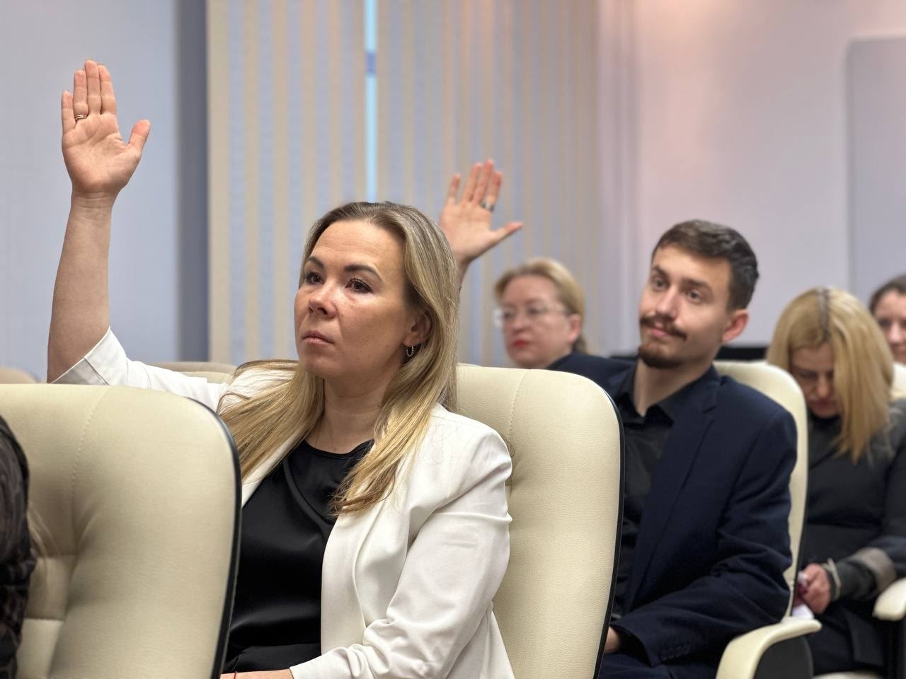 Изображение к новости '31 октября решениями Советов депутатов избраны главы еще двух муниципальных округов'