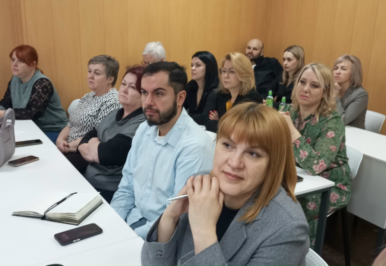 Изображение к новости 'Сегодня в Мурманске началось трехдневное образовательное мероприятие для руководителей и специалистов органов местного самоуправления и муниципальных организаций.'